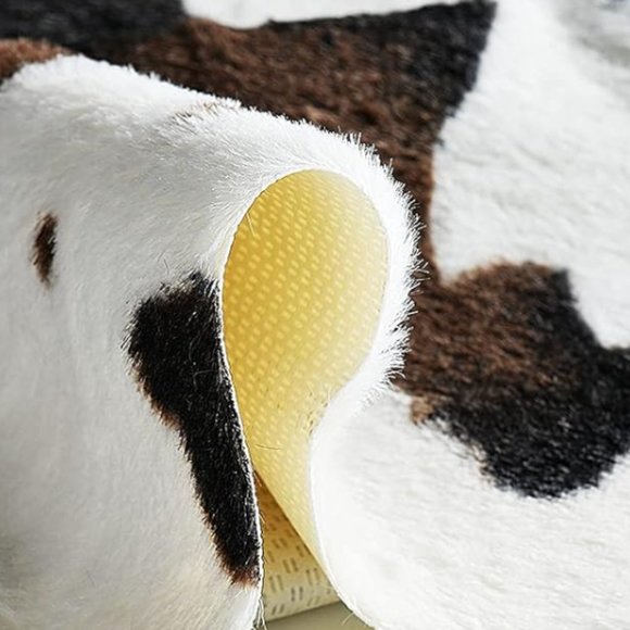 Cowhide Rugs for a Stylish Home Decor - Small - Picture 4 of 7